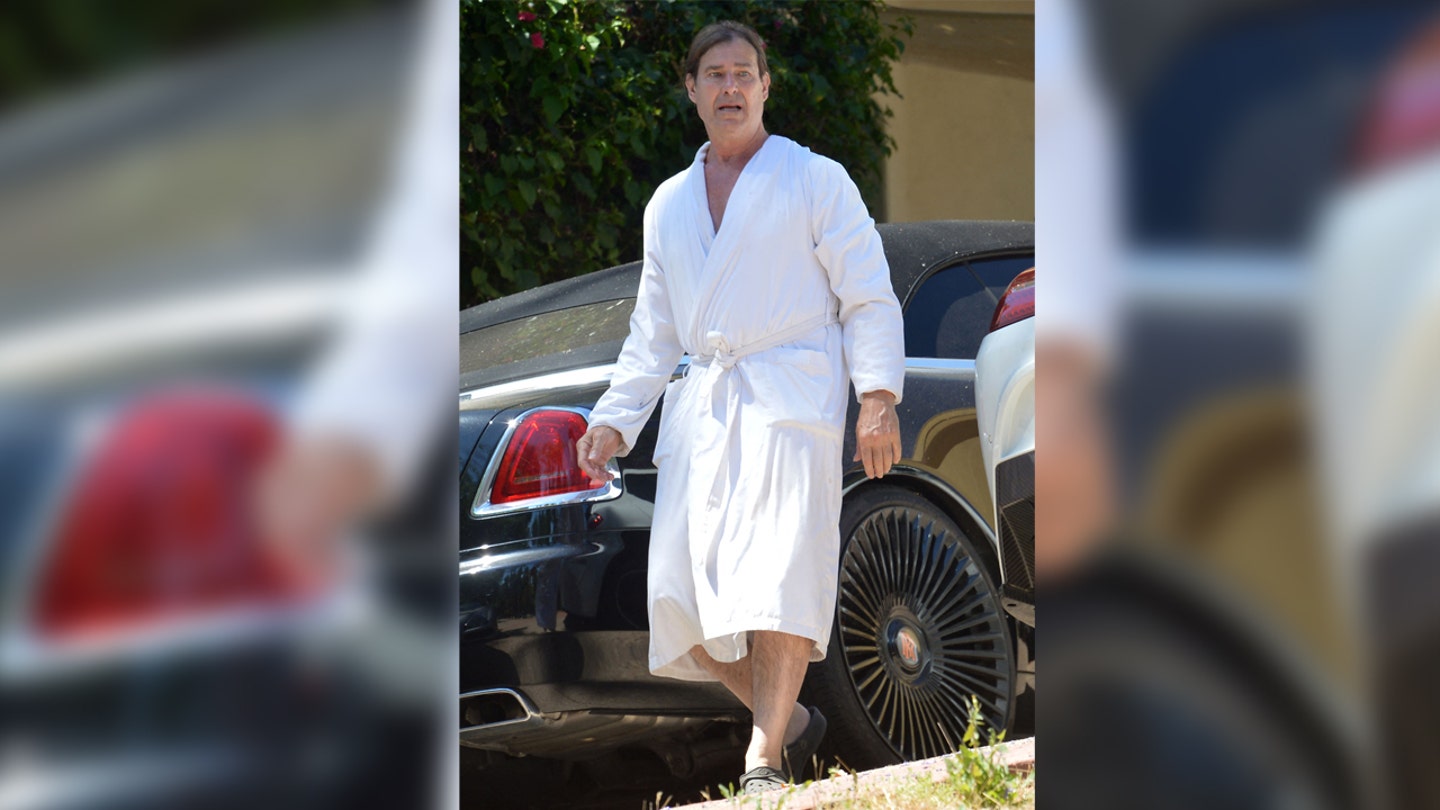Fabio Steps Out in White Bathrobe and Crocs near His Los Angeles Home