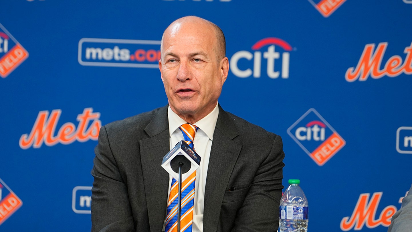 The Rivalry Heats Up: Yankees and Mets Booths Trade Barbs