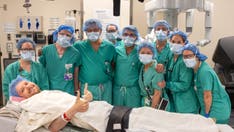 Chicago man receives kidney transplant while fully awake, goes home very next day