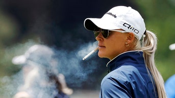 Pro golfer says her cig-ripping ways attracted flirtatious fan on the course