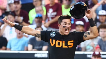 Tennessee's Hunter Ensley makes acrobatic slide to score clutch run in College World Series