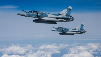 Zelenskyy welcomes French promises of warplanes to help fight Russia