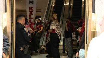 Anti-Israel agitators occupy Israeli Consulate in San Francisco before police arrest 69
