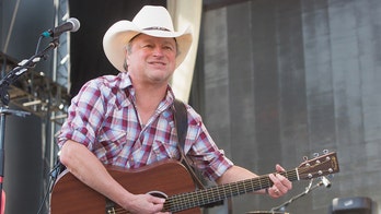 Country singer Mark Chesnutt undergoes emergency heart surgery, cancels upcoming show dates as he recovers