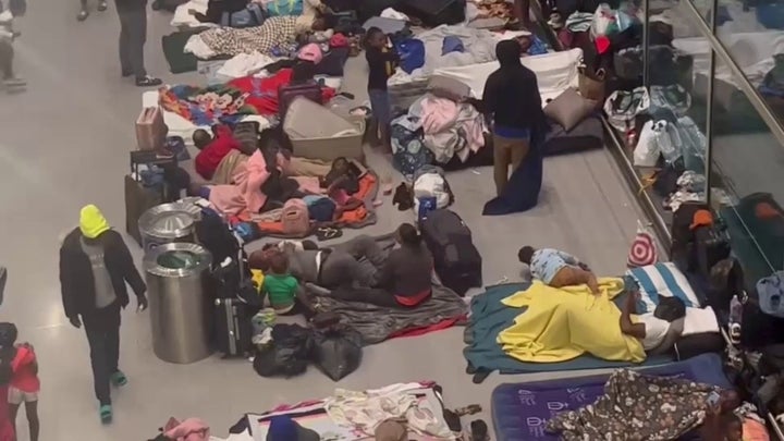 Major US airport sheltering over 100 illegal migrants: 'They arrive at all hours'