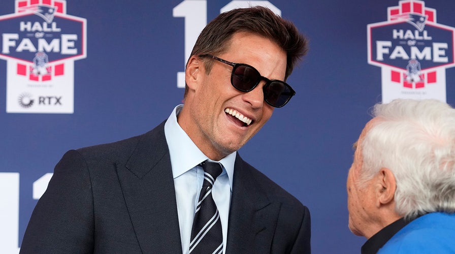 Tom Brady offers 2024 NFL rookies advice on social media and football