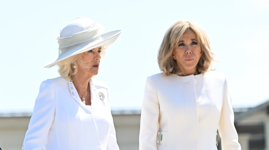Queen Camilla refuses to hold hands with French First Lady
