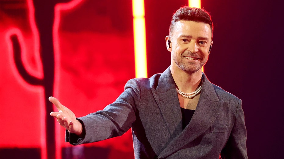 Justin Timberlake thanks fans for 'riding with me' at second concert following DWI arrest