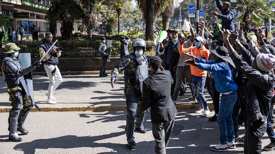 5 confirmed dead after police open fire on protesters attempting to storm Kenya’s parliament