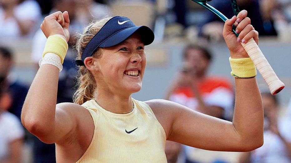 Tennis Prodigy Mirra Andreeva Stuns Aryna Sabalenka At French Open ...