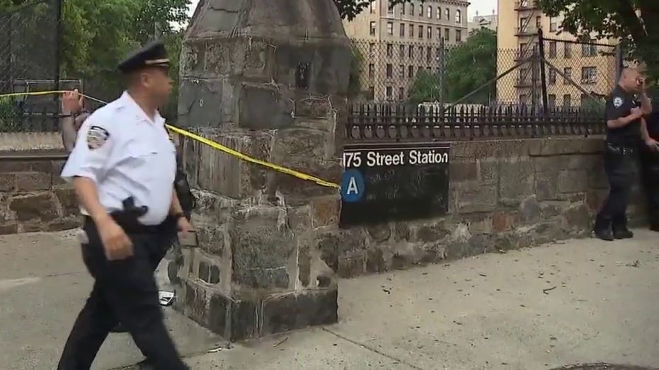 NYC man stabbed repeatedly in torso at subway station: police