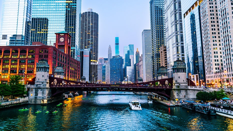 Chicago river