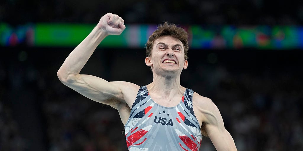 US men's gymnast Stephen Nedoroscik goes viral as he shines on pommel horse: 'American icon'