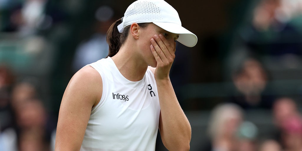 World No. 1 Iga Swiatek upset in third round of Wimbledon