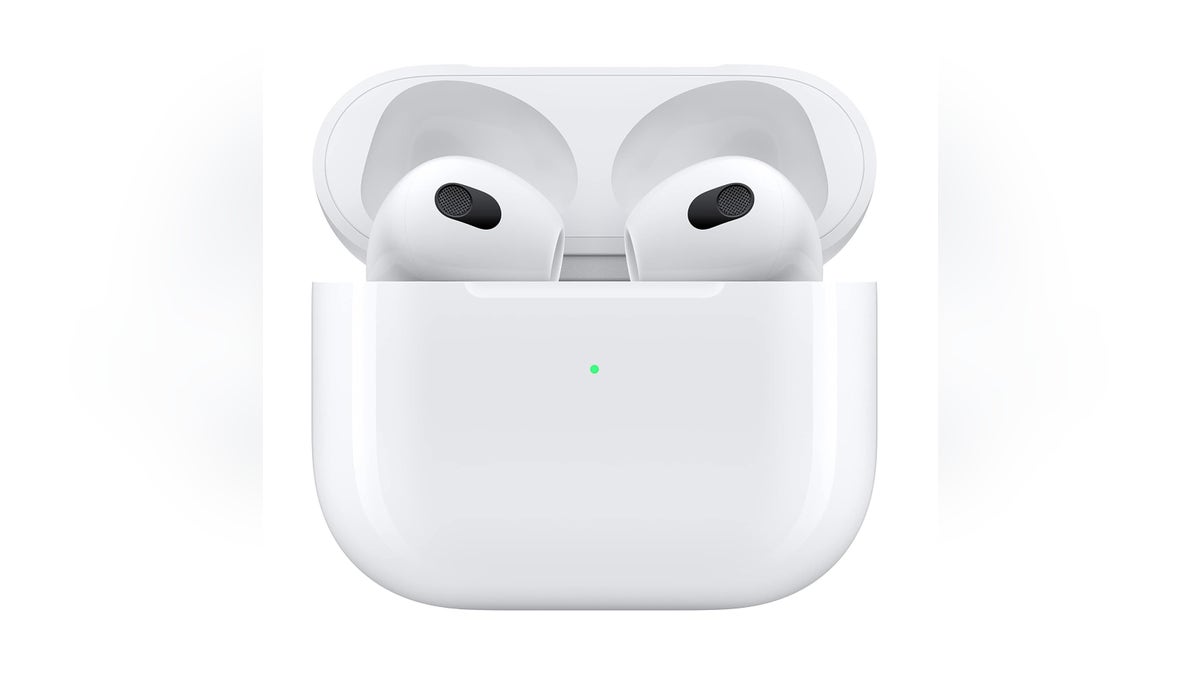 Apple Airpods have a strong sound and charge quickly.?