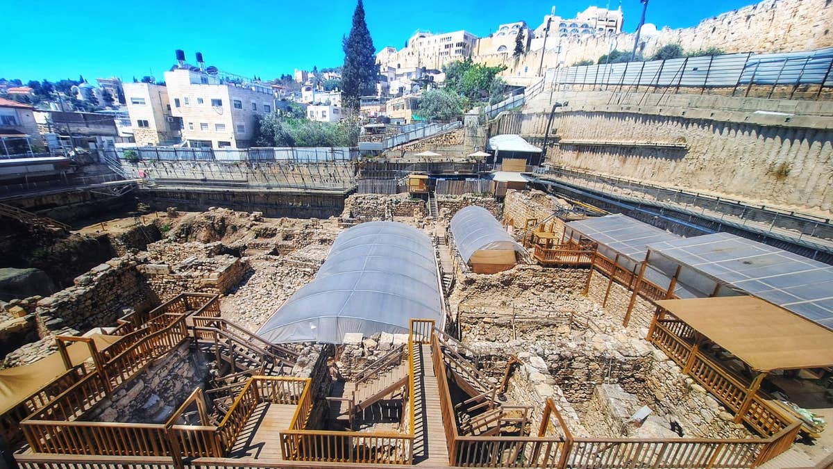 Khai quật địa điểm jerusalem