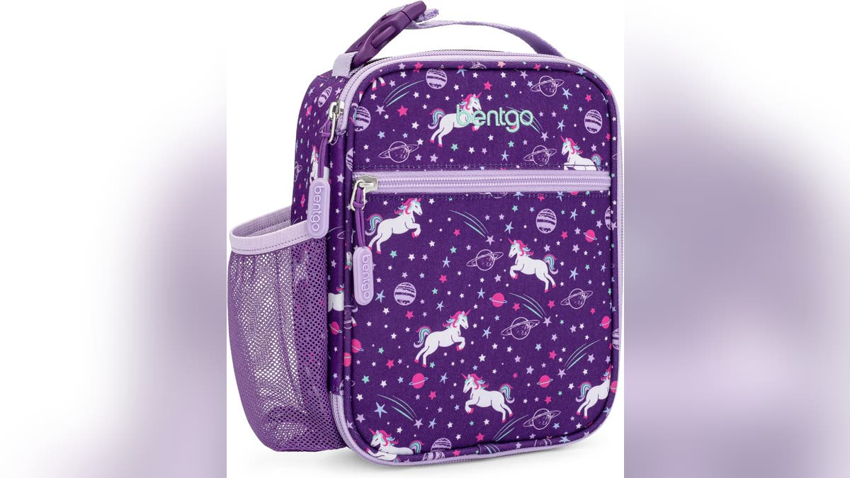 Combine unicorns and space in one lunch box. 