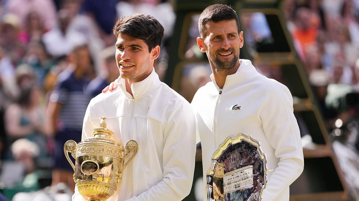 Carlos Alcaraz y Novak Djokovic