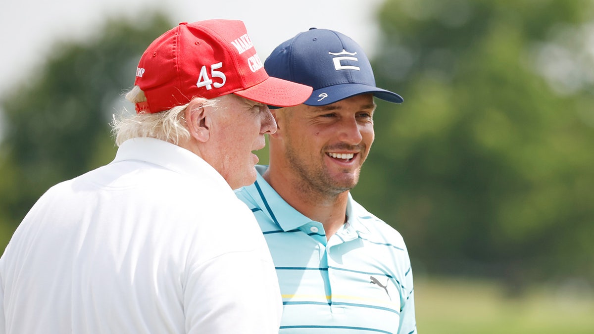 Donald Trump dan Bryson DeChambeau