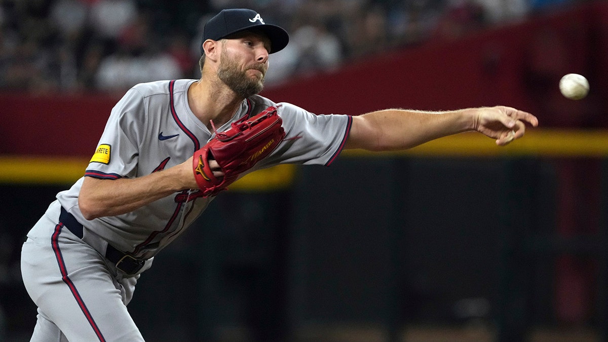 Chris Sale throws pitch