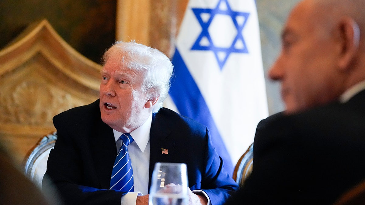 Donald Trump meets with Israeli Prime Minister Benjamin Netanyahu at his Mar-a-Lago estate