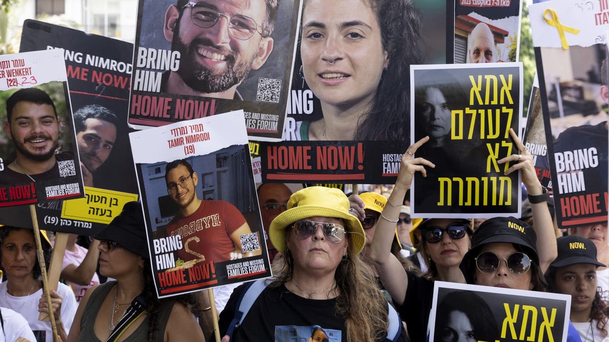 Mothers of hostages march