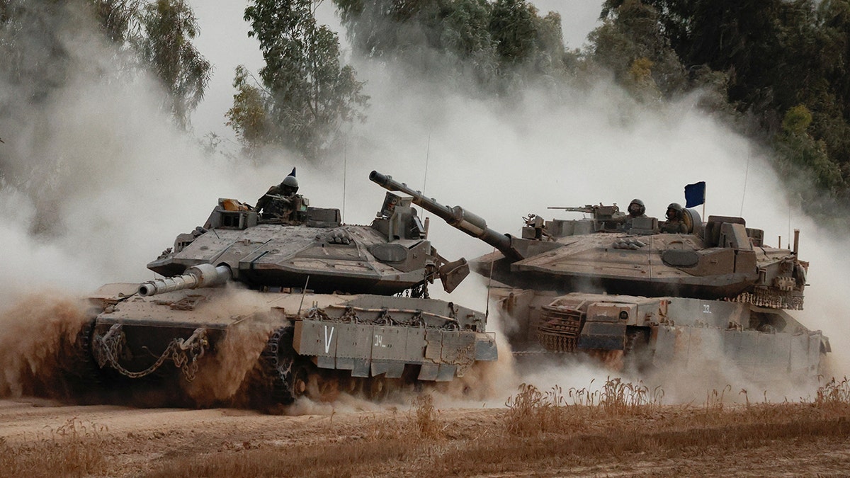 Tanques militares israelíes