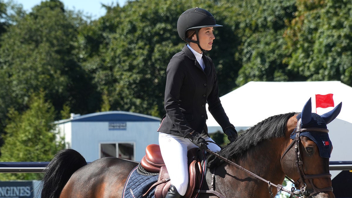 Jessica Springsteen rides horse