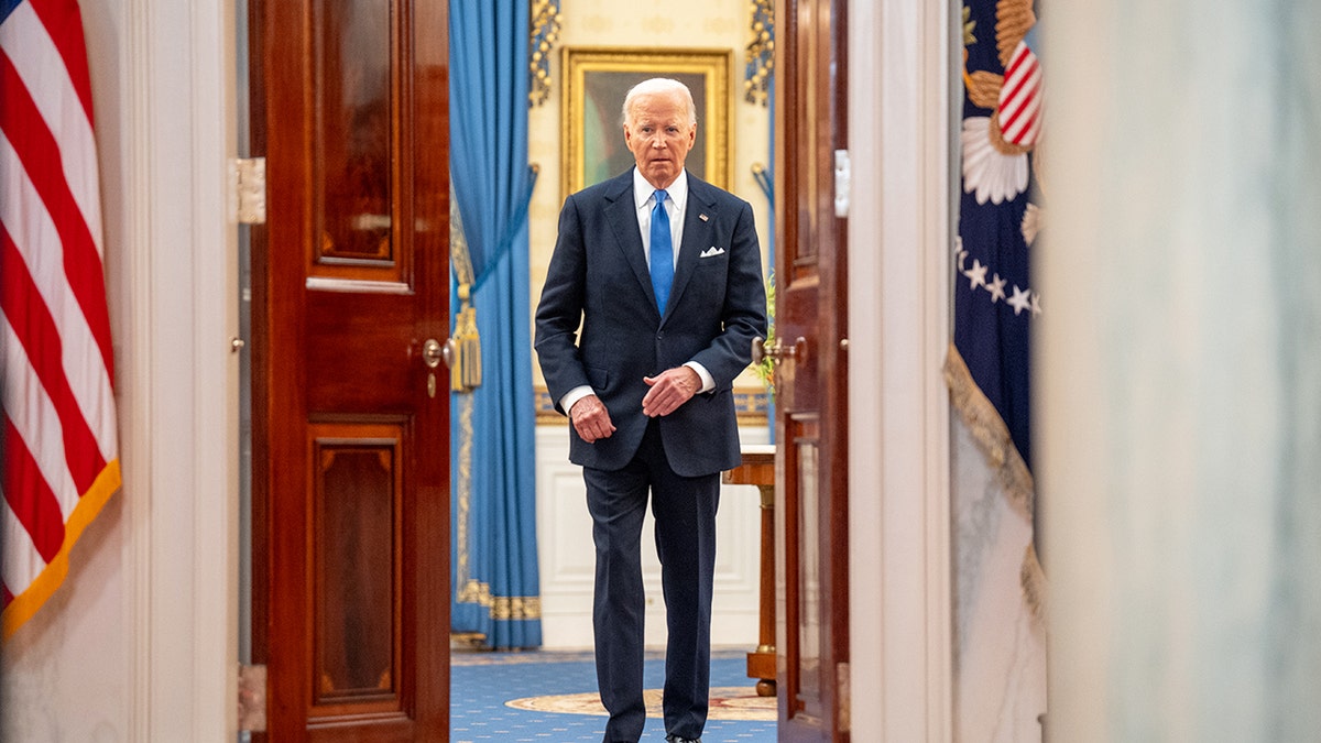 Joe Biden astatine  White House