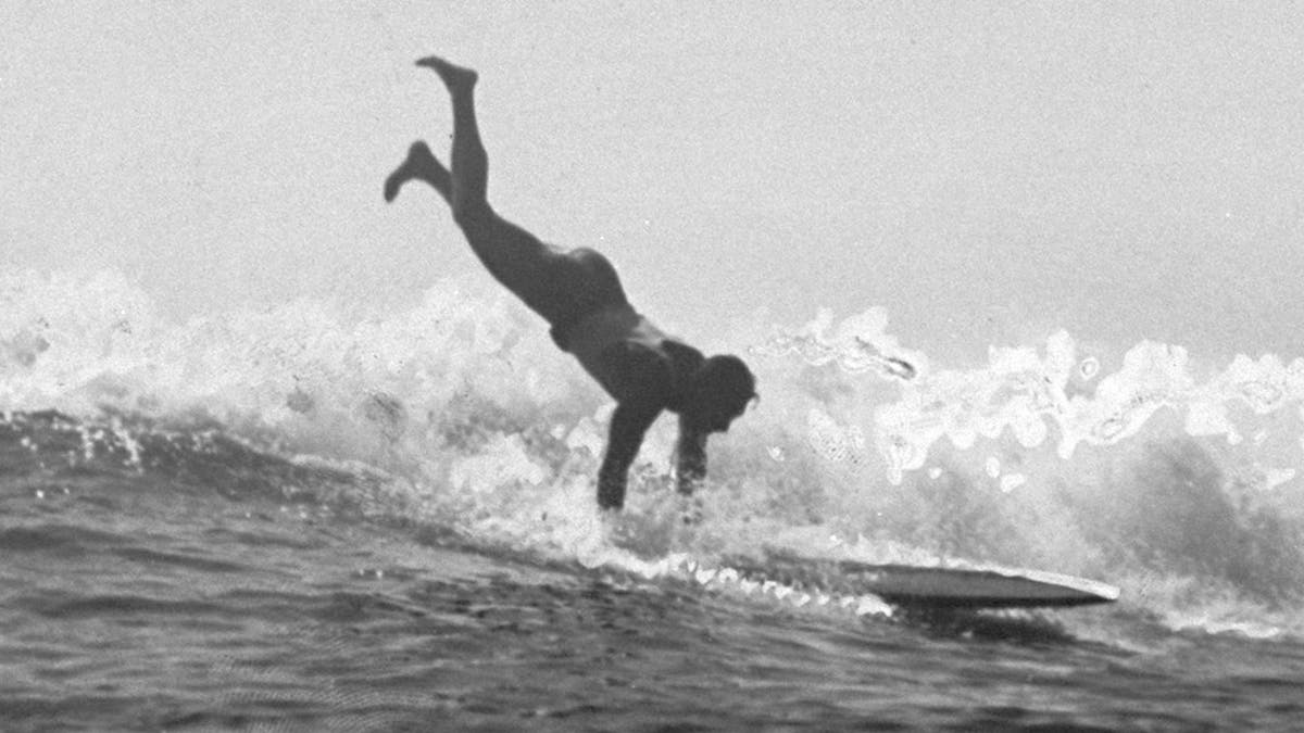 Duke Kahanamoku surfing