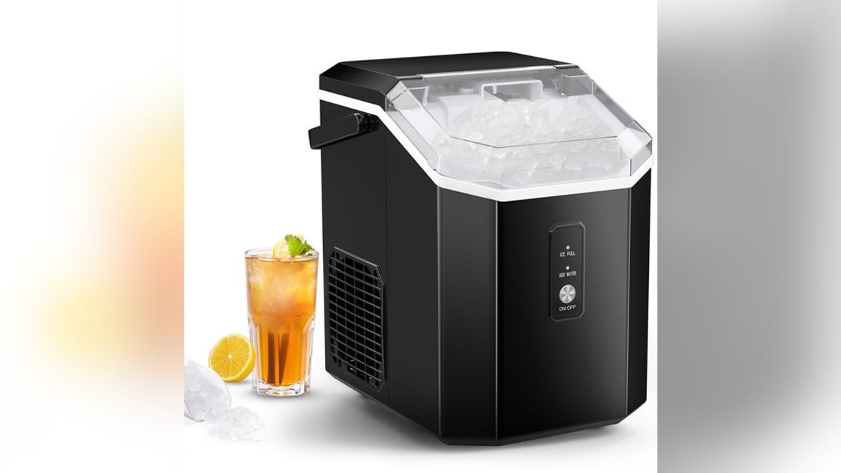 Make all the ice you need with a countertop ice maker. 
