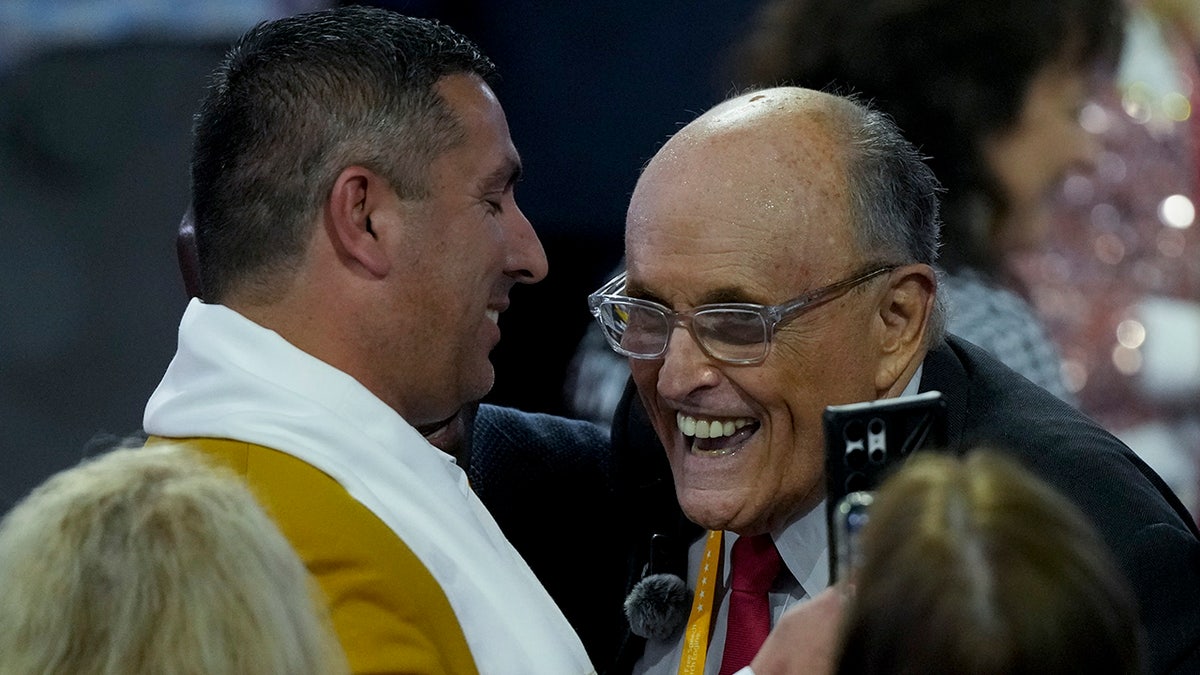 Rudy Giuliani se ve durante la Convención Nacional Republicana
