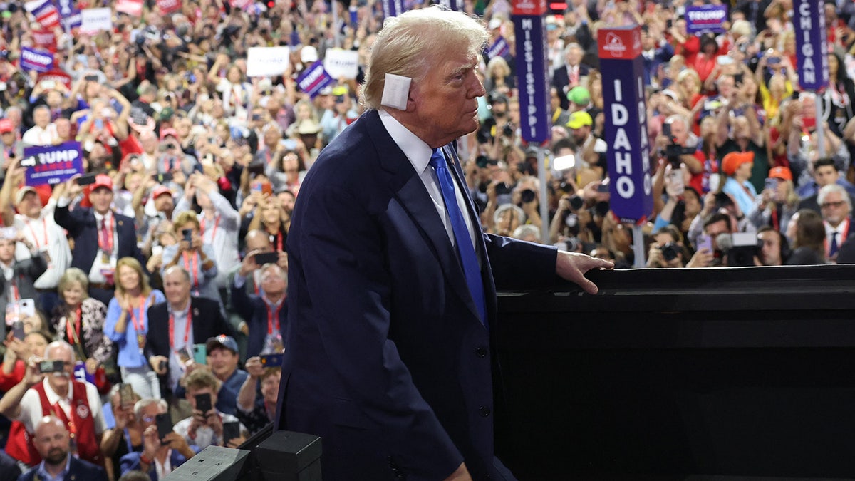 Donald Trump asiste al segundo día de la Convención Nacional Republicana