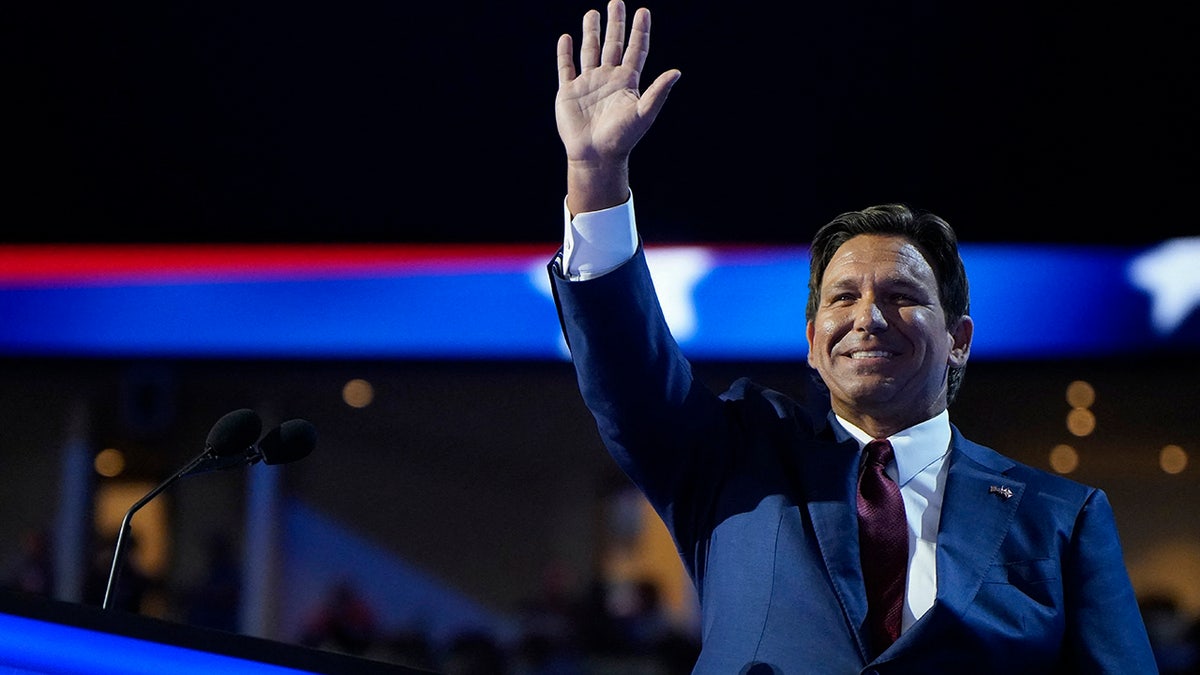 Ron DeSantis waves from the stage on Day 2 of the Republican National Convention