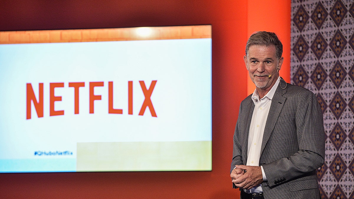 El CEO de Netflix, Reed Hastings, habla durante el evento Netflix Slate el 9 de octubre de 2018, en Bogotá, Colombia.