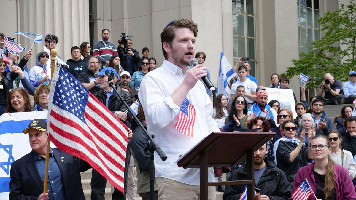 Shabbos Kestenbaum at Boston Jewish unity rally