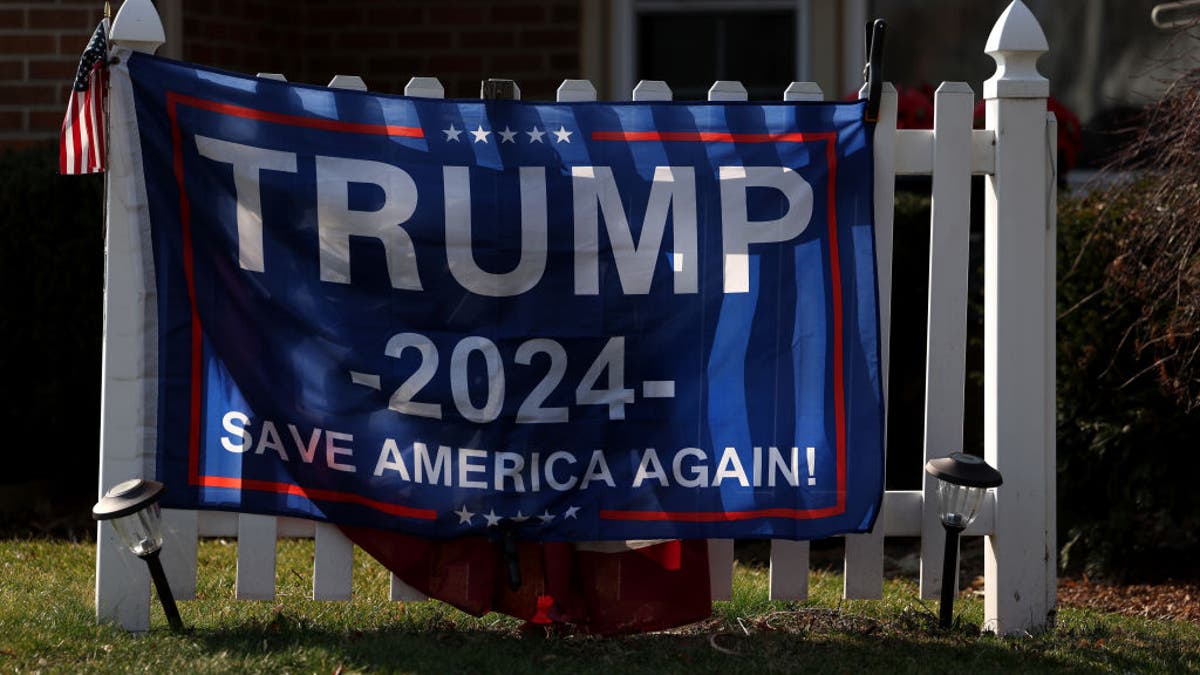 Trump 2024 yard sign
