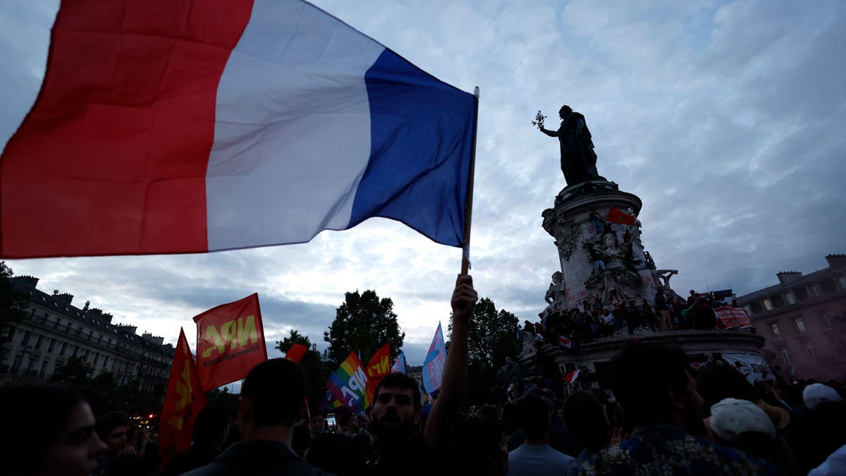 Reunión postelectoral en Francia