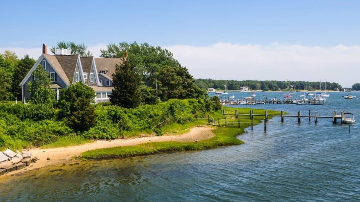 A drowning man was rescued by a new mom of Doses Beach in Osterville in Barnstable, Massachusetts (on Cape Cod).