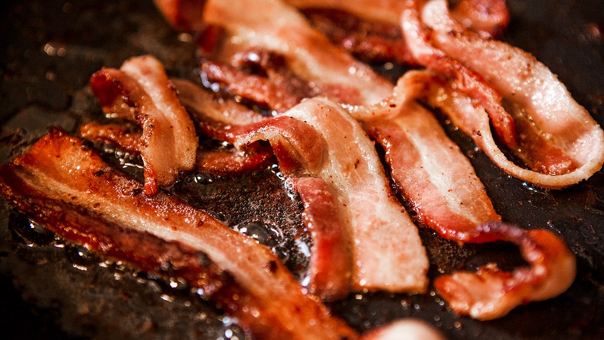 tocino cocido en el horno