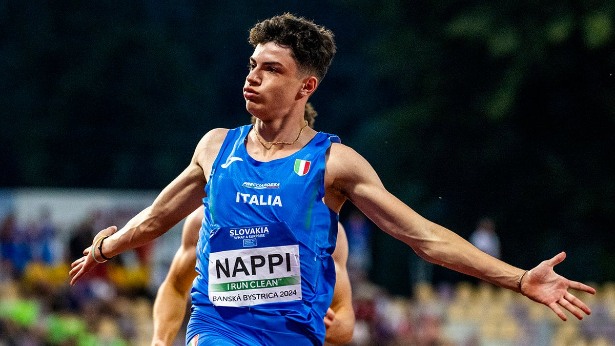 Diego Nappi wins men's 200m