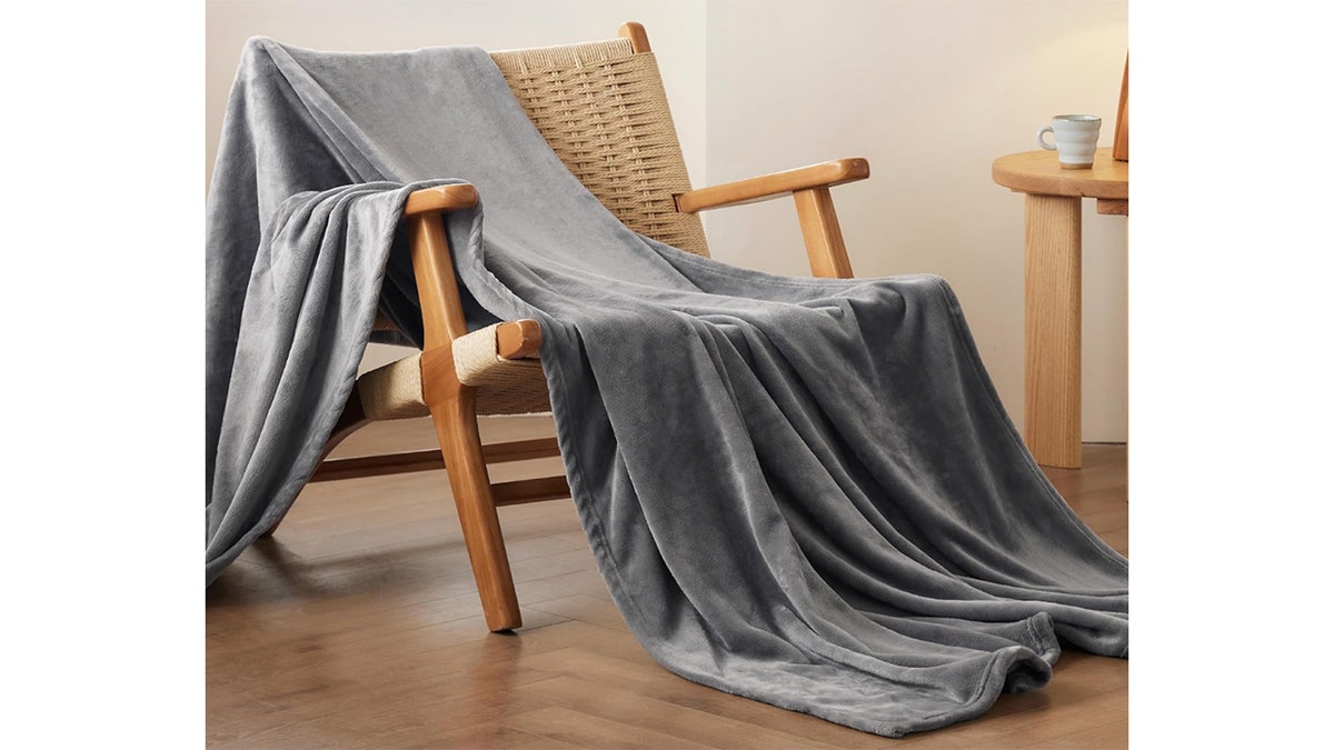 Bedsure Fleece Blankets