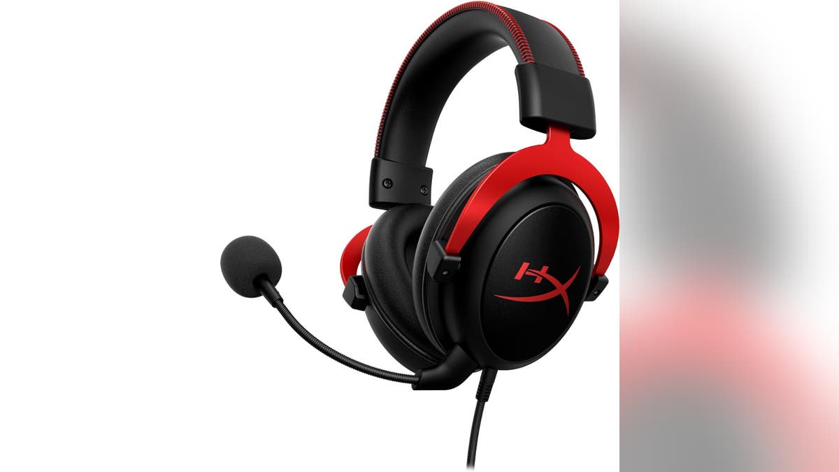 You will love gaming with this ultra-comfortable gaming headset.