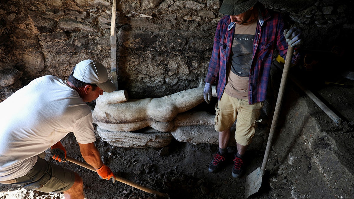 La estatua estaba bien conservada, según los arqueólogos. 