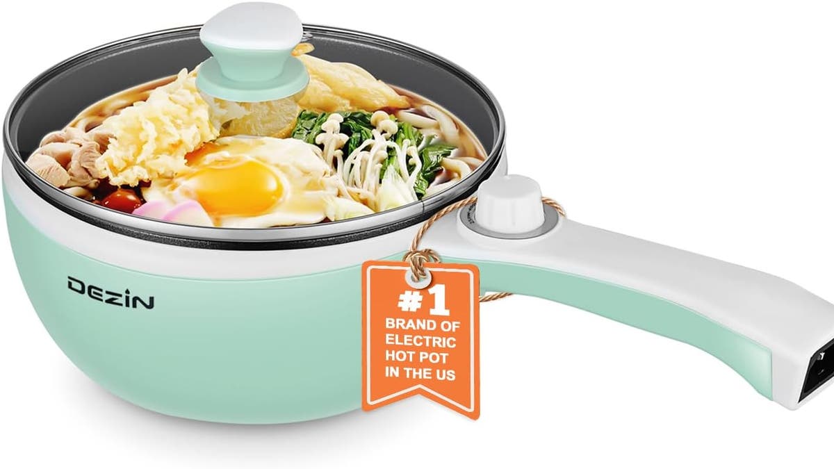 The perfect solution for cooking ramen in your room.