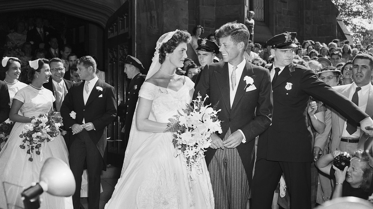 Wedding photo of John F. Kennedy and Jackie Kennedy
