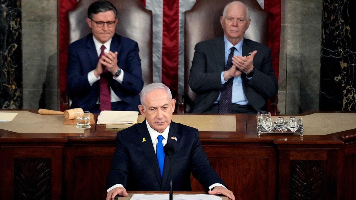 Netanyahu speaking to Congress