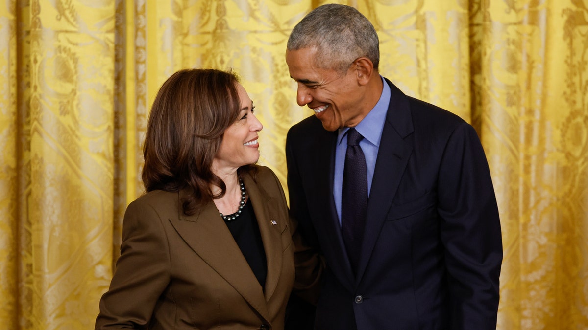 (L-R) Vice President Kamala Harris and Former President Barack Obama