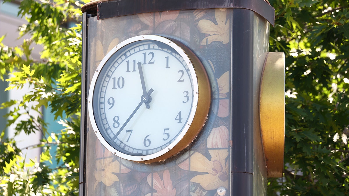 original looking clock hands