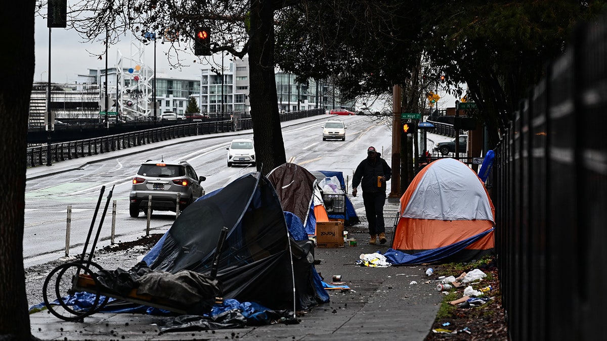 Tents line sidewalk in Portland, Oregon